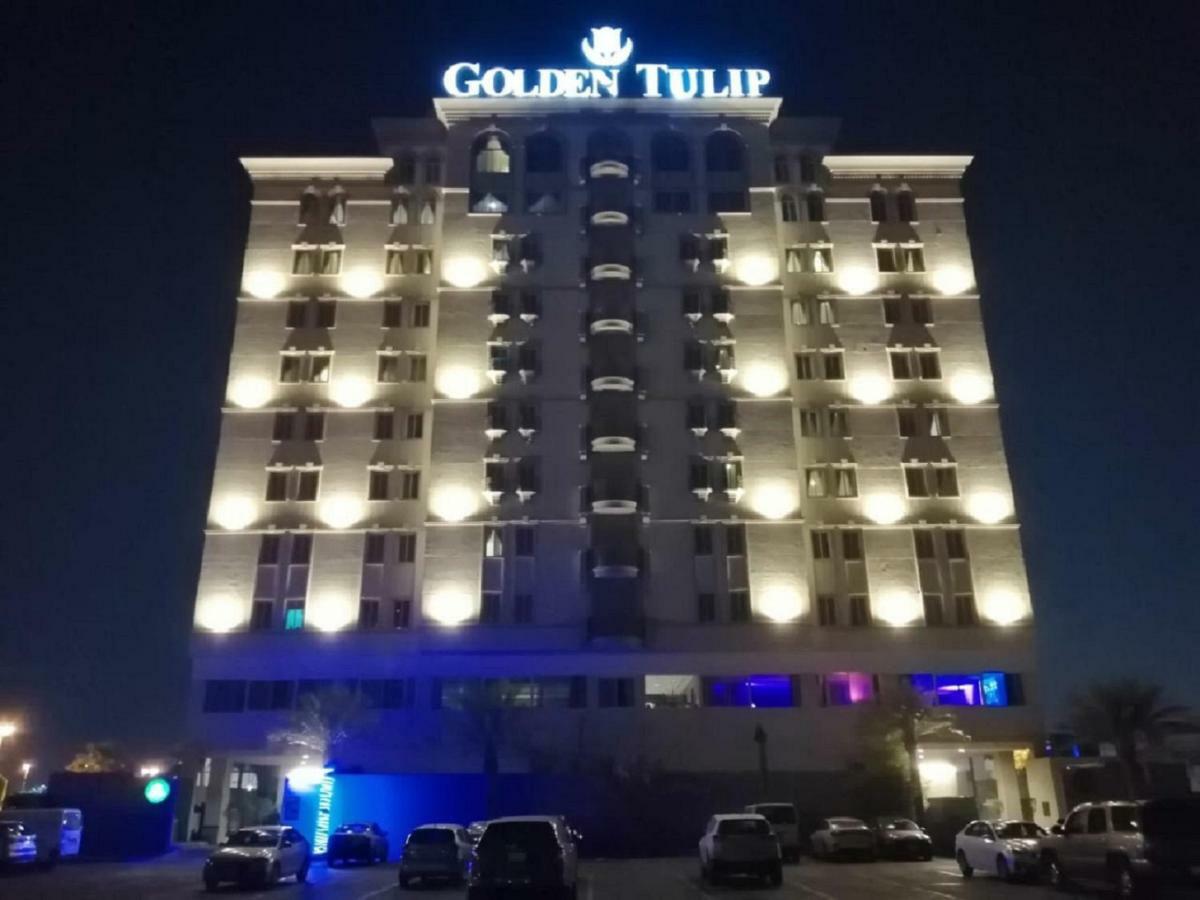 Готель Golden Tulip Ель-Хубар Екстер'єр фото